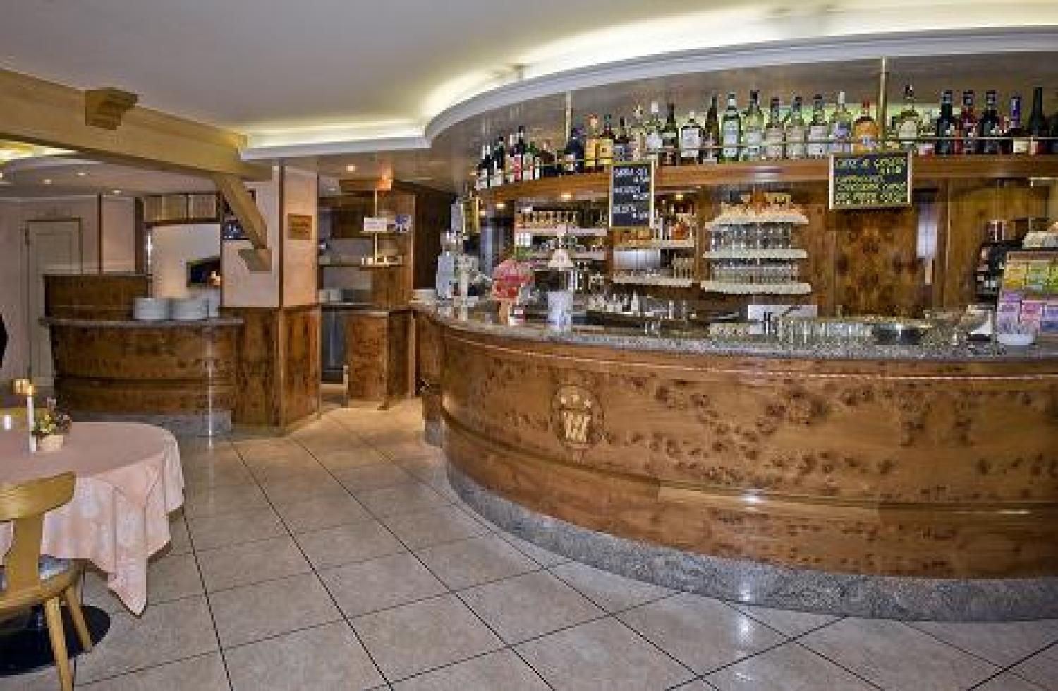 https://www.valtellinaok.com/Foto/Ristoranti/15/interno pizzeria.jpg